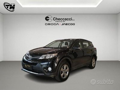 Usata Toyota RAV4 124 CV (91 kW) 2015 Nero SUV
