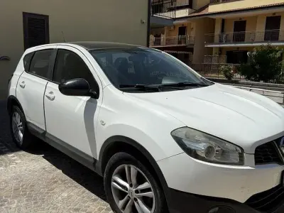 Usata Nissan Qashqai 150 CV (110 kW) 2010 Bianco SUV