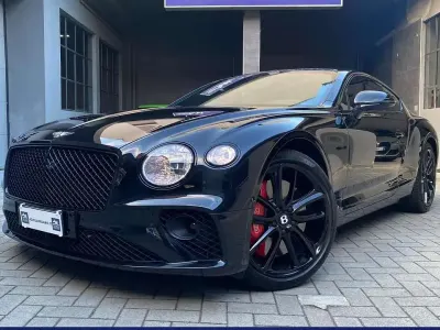 Usata Bentley Continental GT Mulliner 549 CV (403 kW) 2022 Total black Coupé