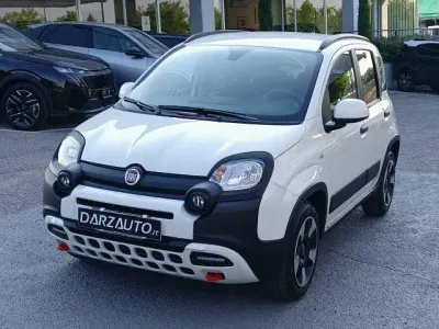Usata Fiat Panda Cross Cross 69 CV (50 kW) 2024 Bianco pastello Utilitaria