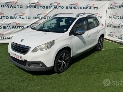 Usata Peugeot 2008 Allure 92 CV (67 kW) 2014 Bianco SUV