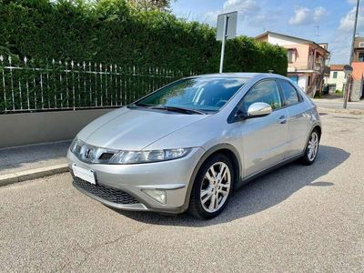 Grigio Usata 2010 Honda Civic Berlina | 5700 €
