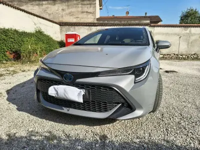 Usata Toyota Corolla Style 98 CV (72 kW) 2021 Grigio Station wagon
