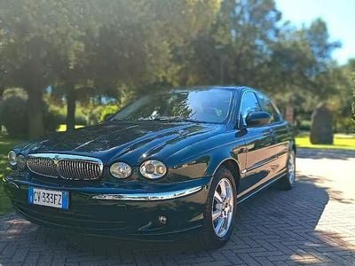 Occasion Jaguar X-type Executive 131 ch (96 kW) 2005 Vert Berline