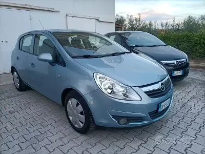 Usata Opel Corsa Enjoy 75 CV (55 kW) 2009 Blu Utilitaria