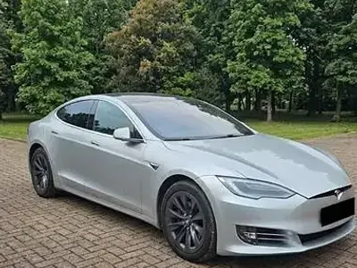 Usata Tesla Model S 158 kW (215 CV) 2018 Grigio Utilitaria