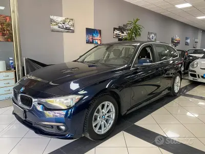 Usata BMW 318 Luxury Line 163 CV (119 kW) 2016 Bluazzurro Station wagon