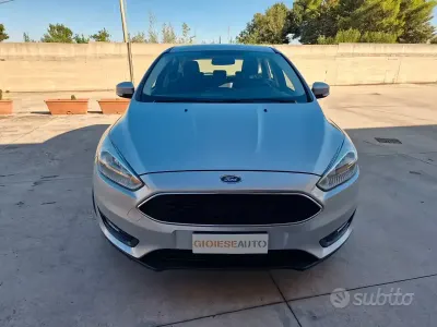 Begagnad Ford Focus 95 HK (69 kW) 2017 Grå Sedan