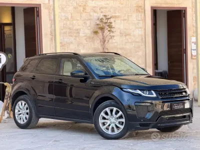 Usata Land Rover Range Rover evoque SE Dynamic 150 CV (110 kW) 2018 Nero SUV
