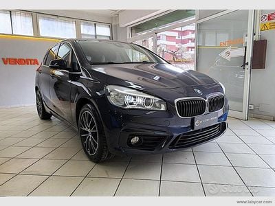 Usata BMW 218 Active Tourer Advantage 150 CV (110 kW) 2014 Blu Monovolume