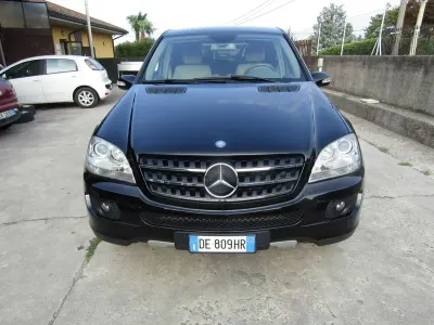 Usata Mercedes ML280 Chrome 190 CV (139 kW) 2007 Nero SUV