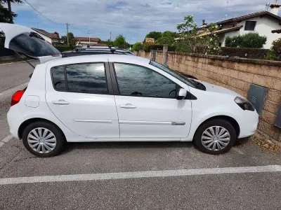 Usata Renault Clio IV 95 CV (69 kW) 2012 Bianco Berlina