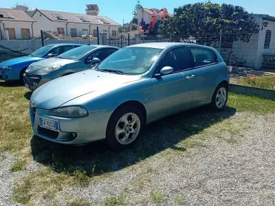 Usado Alfa Romeo 147 116 CV (85 kW) 2005 Utilitario