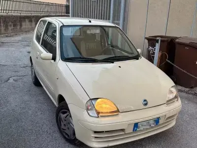 Usata Fiat 600 54 CV (39 kW) 2005 Utilitaria