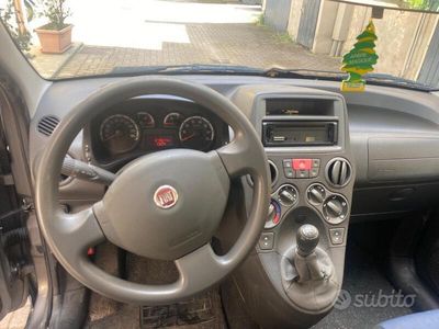 Usata Fiat Panda Dynamic 77 CV (56 kW) 2011 Grigio Utilitaria