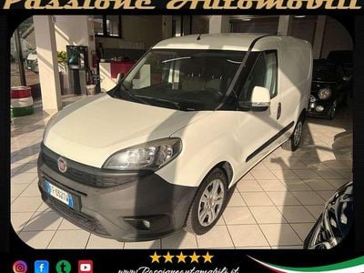Usata Fiat Doblò 105 CV (77 kW) 2016 Bianco Monovolume