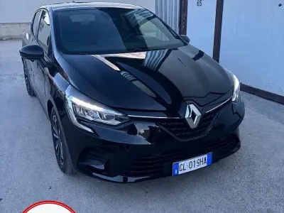 Usata Renault Clio V Techno 91 CV (66 kW) 2022 Nero Berlina
