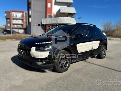 Usata Citroën C4 Cactus Shine 99 CV (72 kW) 2015 Nero Utilitaria