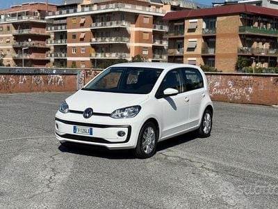 Begagnad VW up! Highline 75 HK (55 kW) 2019 Vit Halvkombi