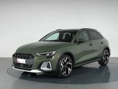 Usata Audi A3 Advanced Plus 150 CV (110 kW) 2025 Verde distretto metallizzato Berlina