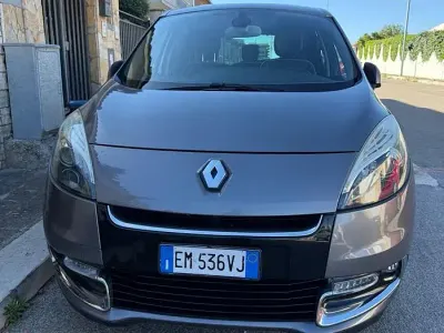 Brugt Renault Scénic III XMOD 110 HK (80 kW) 2012 Grå MPV