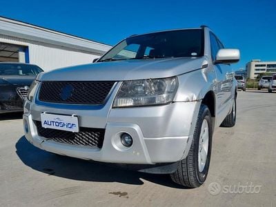 Usata Suzuki Grand Vitara 129 CV (94 kW) 2006 Grigio SUV