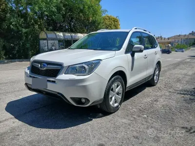 Usata Subaru Forester Trend 147 CV (108 kW) 2014 Bianco SUV