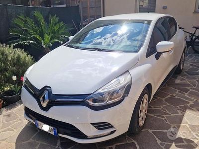 Usata Renault Clio IV Life 75 CV (55 kW) 2018 Bianco Utilitaria