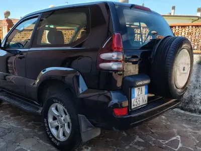 Usata Toyota Land Cruiser Prado Executive 166 CV (122 kW) 2006 Nero SUV