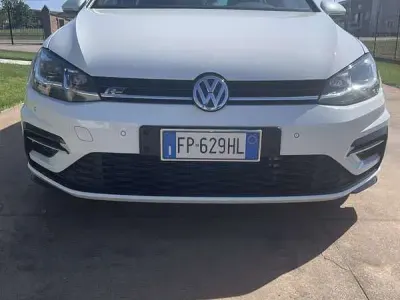 Second-hand VW Golf VII Sportline 150 CP (110 kW) 2018 Alb Berlinǎ