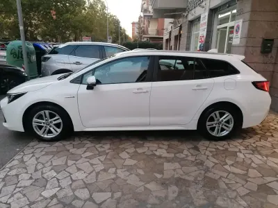Usata Toyota Corolla Business Edition 98 CV (72 kW) 2021 Bianco Station wagon