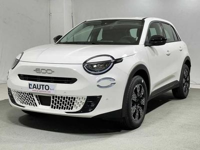 Nuova Fiat 600 Icon 101 CV (74 kW) 2025