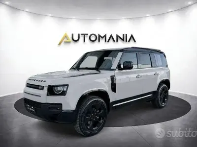 Nuova Land Rover Defender 249 CV (183 kW) 2026 SUV