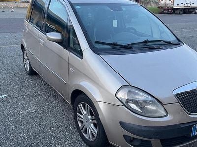 Usata Lancia Musa 101 CV (74 kW) 2004 Monovolume