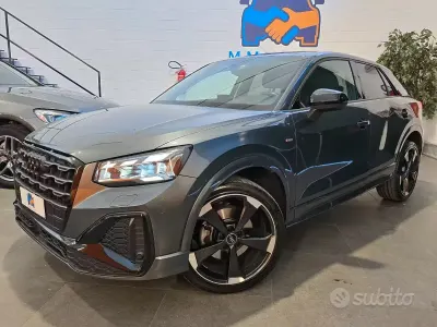 Usata Audi Q2 Ambiente 150 CV (110 kW) 2023 Grigio SUV
