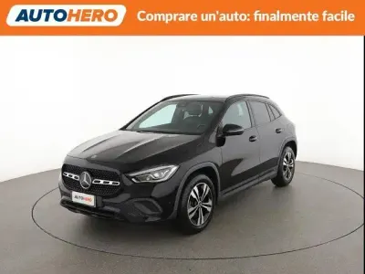 Usata Mercedes GLA180 Premium 116 CV (85 kW) 2020 Nero SUV