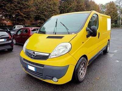 usata Opel Vivaro VAN L1 H1 2.0dtci wrap giallo IVA COMPRESA