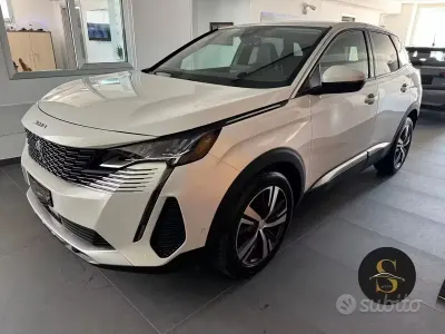 Usata Peugeot 3008 Allure 131 CV (96 kW) 2022 Bianco SUV