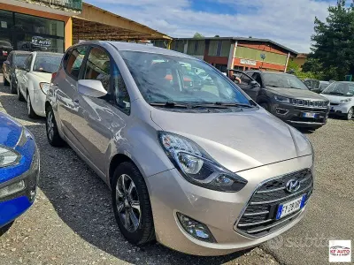 Usata Hyundai ix20 124 CV (91 kW) 2019 Grigio Utilitaria
