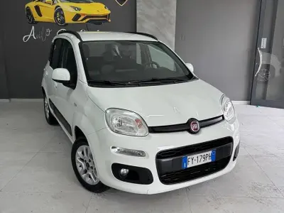 Usata Fiat Panda Lounge 69 CV (50 kW) 2019 Bianco Utilitaria