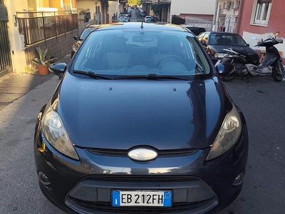 Usata Ford Fiesta 80 CV (58 kW) 2010 Blu Utilitaria