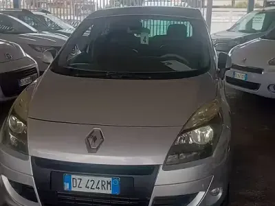 Usata Renault Scénic III 150 CV (110 kW) 2010 Grigio Monovolume