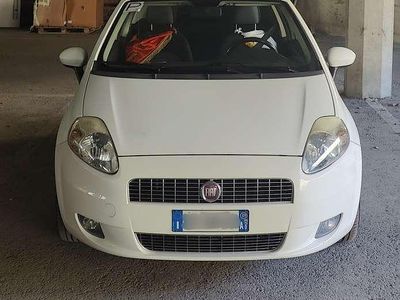 Usata Fiat Grande Punto Dynamic 77 CV (56 kW) 2009 Utilitaria