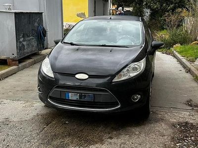 Usata Ford Fiesta 82 CV (60 kW) 2008 Nero Utilitaria