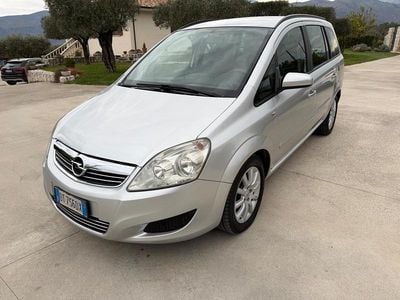 Usata Opel Zafira Cosmo 119 CV (87 kW) 2009 Argento Monovolume