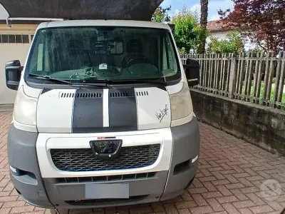 Usata Peugeot Boxer 101 CV (74 kW) 2010 Bianco Furgone