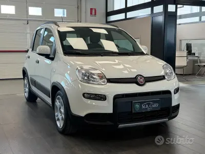 Usata Fiat Panda Cross Cross 69 CV (50 kW) 2023 Bianco Utilitaria