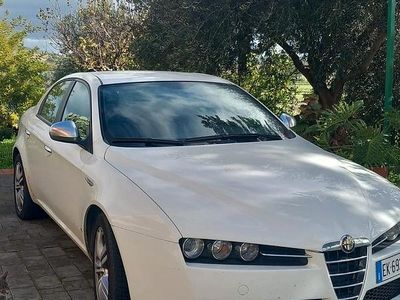 Usata Alfa Romeo 159 Progression 136 CV (100 kW) 2011 Bianco Berlina