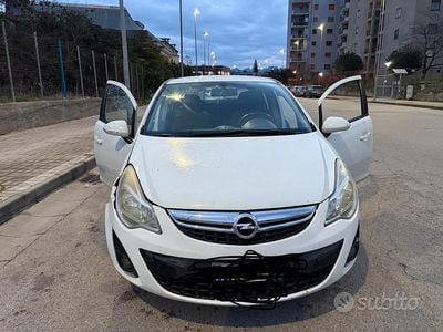 Usata Opel Corsa 85 CV (62 kW) 2011 Utilitaria
