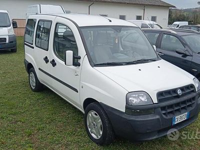 usata Fiat Doblò 1.3 MJT 5 posti autocarro